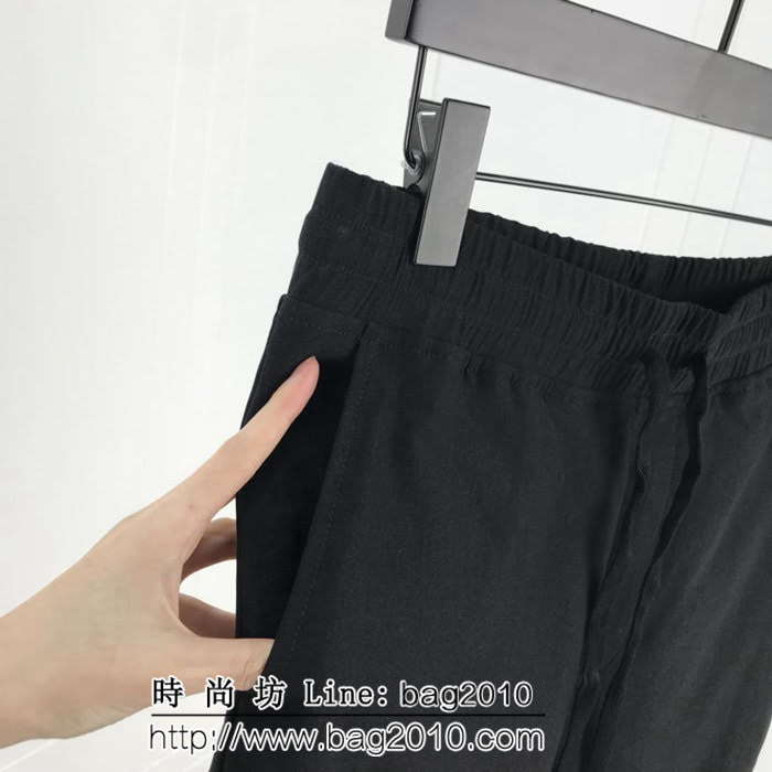 MONCLER蒙口 時尚簡約 保暖貼身 抗寒外穿羽絨褲 男士修身小腳褲 ydi2044